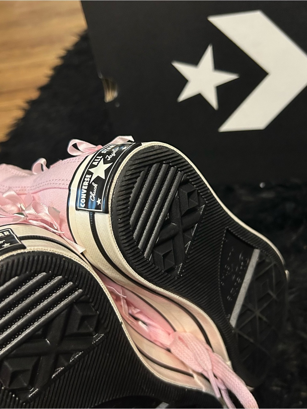 CONVERSE Chuck 70 hi top pink bow studded lace up shoes sneakers sz 8.5 new - Picture 5 of 9